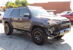 2018 Toyota 4Runner - Thumbnail 3