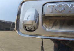 2019 Toyota Tacoma - Thumbnail 17