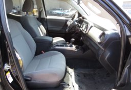 2019 Toyota Tacoma - Thumbnail 26