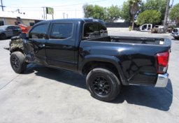 2019 Toyota Tacoma - Thumbnail 6