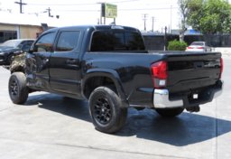 2019 Toyota Tacoma - Thumbnail 8