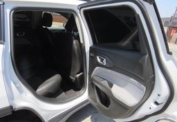 2022 Jeep Compass - Thumbnail 22