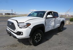2019 Toyota Tacoma 4WD - Thumbnail 2