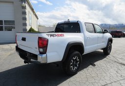 2019 Toyota Tacoma 4WD - Thumbnail 7