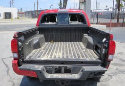 2022 Toyota Tacoma 4WD - Thumbnail 9