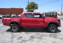 2022 Toyota Tacoma 4WD - Thumbnail 10