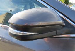 2016 Toyota Highlander - Thumbnail 16