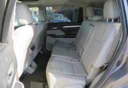 2016 Toyota Highlander - Thumbnail 29