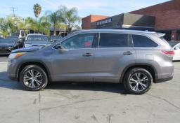 2016 Toyota Highlander - Thumbnail 11