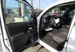 2019 Toyota Tacoma - Thumbnail 20