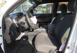 2019 Toyota Tacoma - Thumbnail 26