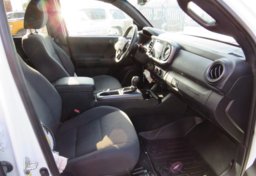 2019 Toyota Tacoma - Thumbnail 27