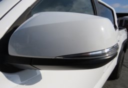 2019 Toyota Tacoma - Thumbnail 16