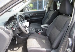 2019 Nissan Rogue - Thumbnail 25