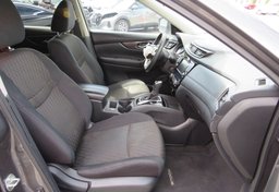 2019 Nissan Rogue - Thumbnail 28