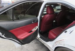 2016 Lexus IS 200t - Thumbnail 23