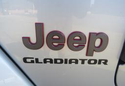 2022 Jeep Gladiator - Thumbnail 19