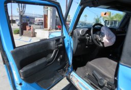 2017 Jeep Wrangler - Thumbnail 19