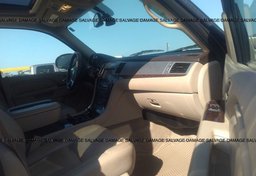 2014 Cadillac Escalade ESV - Thumbnail 5