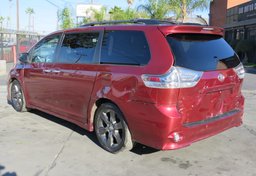2015 Toyota Sienna - Thumbnail 7
