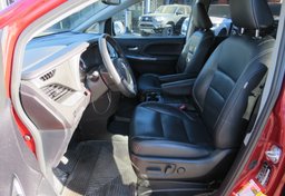 2015 Toyota Sienna - Thumbnail 21