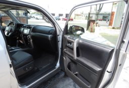 2016 Toyota 4Runner - Thumbnail 24