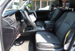 2016 Toyota 4Runner - Thumbnail 30