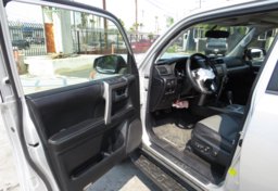 2016 Toyota 4Runner - Thumbnail 22