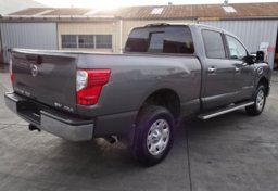 2018 Nissan Titan XD - Thumbnail 7