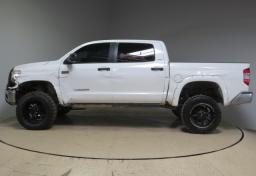 2016 Toyota Tundra - Thumbnail 11