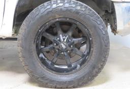 2016 Toyota Tundra - Thumbnail 17