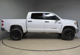 2016 Toyota Tundra - Thumbnail 12