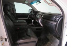 2016 Toyota Tundra - Thumbnail 28