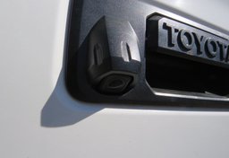 2022 Toyota Tacoma - Thumbnail 17