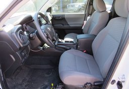 2022 Toyota Tacoma - Thumbnail 23