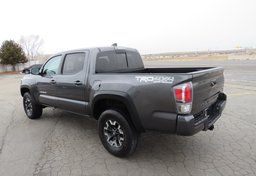 2020 Toyota Tacoma 4WD - Thumbnail 7