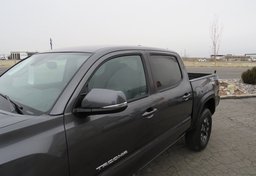 2020 Toyota Tacoma 4WD - Thumbnail 15