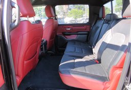 2020 Ram 1500 - Thumbnail 33