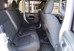 2021 Jeep Gladiator - Thumbnail 30