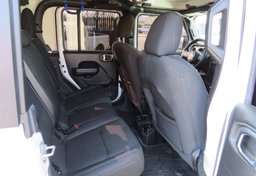 2021 Jeep Gladiator - Thumbnail 28