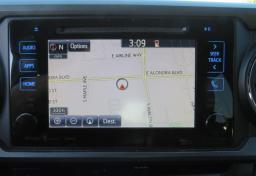 2018 Toyota Tacoma - Thumbnail 35