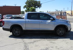 2019 Honda Ridgeline - Thumbnail 5