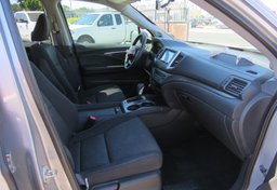 2019 Honda Ridgeline - Thumbnail 28