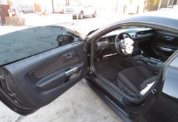 2017 Ford Mustang - Thumbnail 23