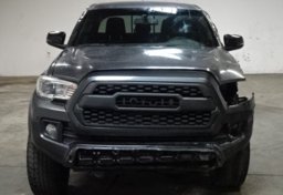 2019 Toyota Tacoma 4WD - Thumbnail 9