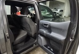 2019 Toyota Tacoma 4WD - Thumbnail 23