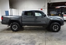 2019 Toyota Tacoma 4WD - Thumbnail 11