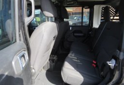 2018 Jeep Wrangler Unlimited - Thumbnail 24