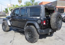 2018 Jeep Wrangler Unlimited - Thumbnail 4