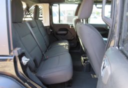 2018 Jeep Wrangler Unlimited - Thumbnail 31